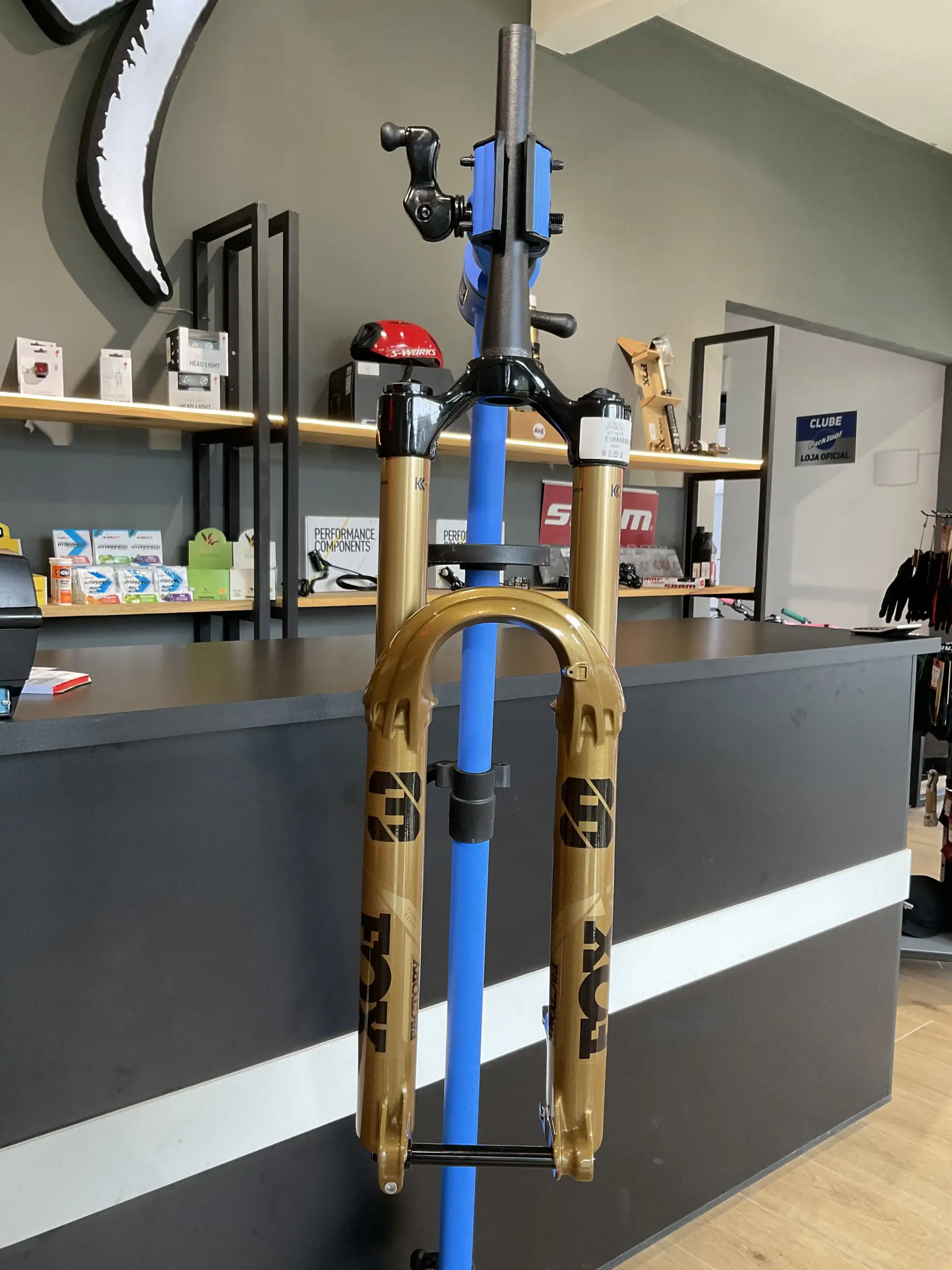 FOX 38 FACTORY GRIPX2 29