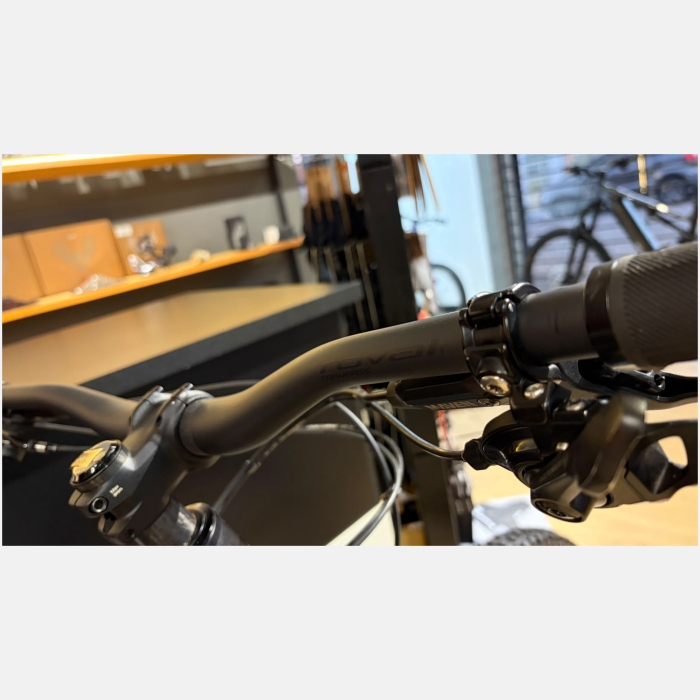 BICICLETA SPECIALIZED TURBO LEVO CARBON GEN3 - (TAMANHO S3) - Imagem 6