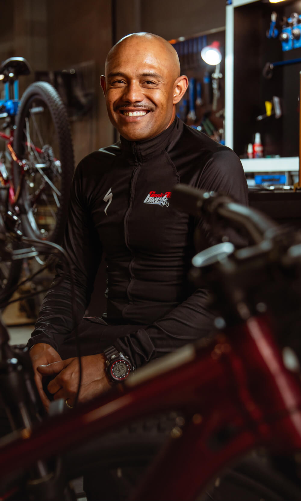 Anderson — mecânico da Central Bike Store